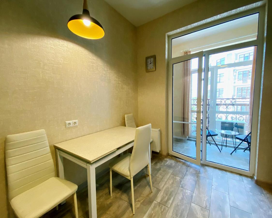 Italian Boulevard Modern Apartment Odessa Luaran gambar